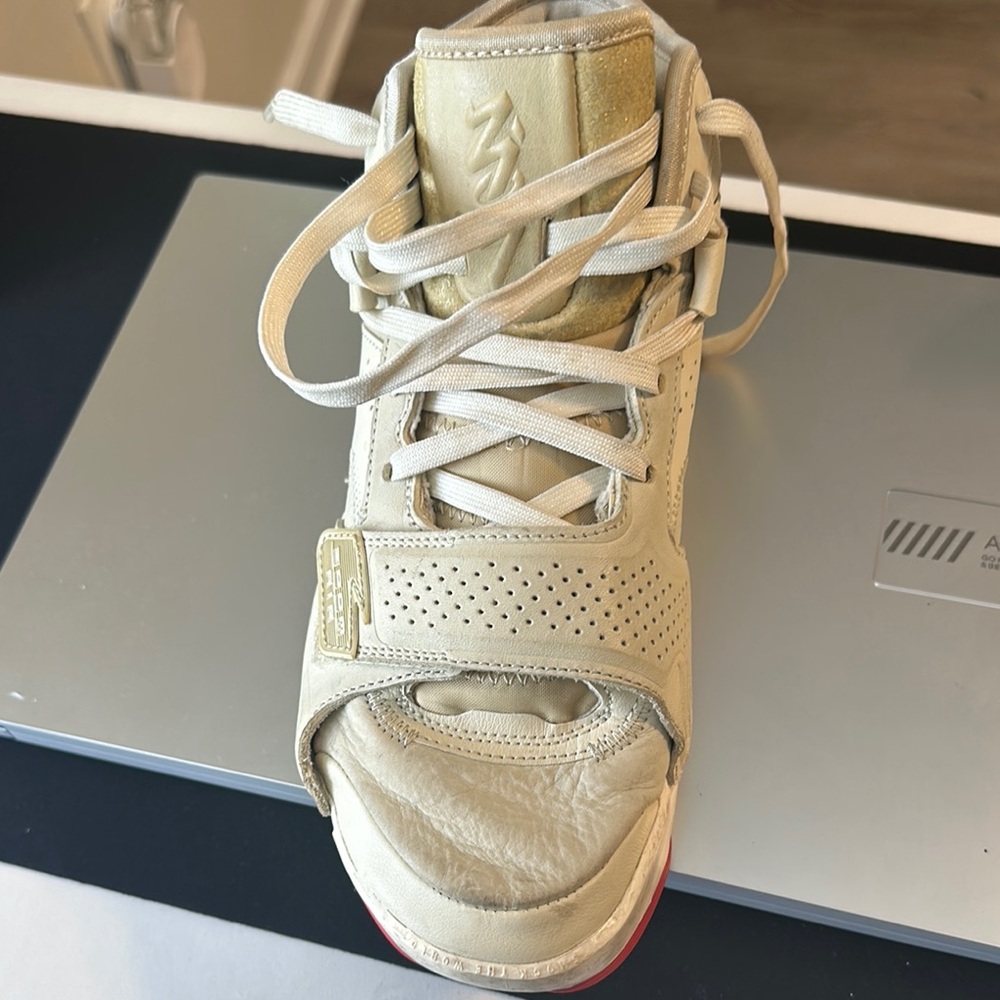 Jordan Men's Shoes in Cream and Gold